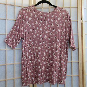 Nine West Tee Size Large - Dress Up or Down